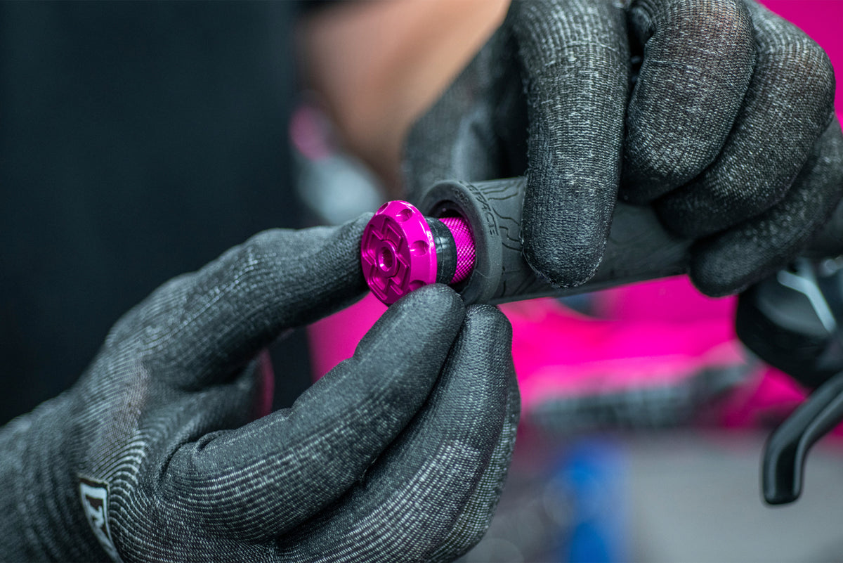 Muc-Off Stealth Tubeless Puncture Plugs (handlebar end plugs)